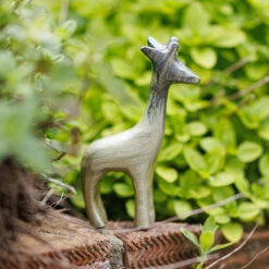 Tilnar Art Aluminark Brushed Silver Large Giraffe - New In Collection -Campus Gifts Sales 34787 bg tilnar art aluminark brushed silver large giraffe lifestyle 3