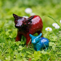 Tilnar Art Aluminark Brushed Red Extra Large Highland Cow | New In 8 Tilnar Art Aluminark Brushed Red Extra Large Highland Cow | New In -Campus Gifts Sales 34868 br tilnar art aluminark brushed red extra large highland cow lifestyle 1