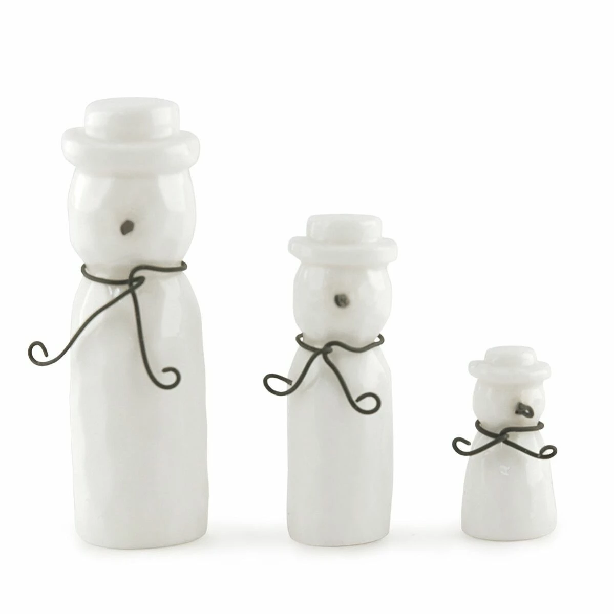 East Of India Christmas Set Of 3 Porcelain Snowmen | Festive Ornaments & Trinkets 5 East Of India Christmas Set Of 3 Porcelain Snowmen | Festive Ornaments & Trinkets - Image 3