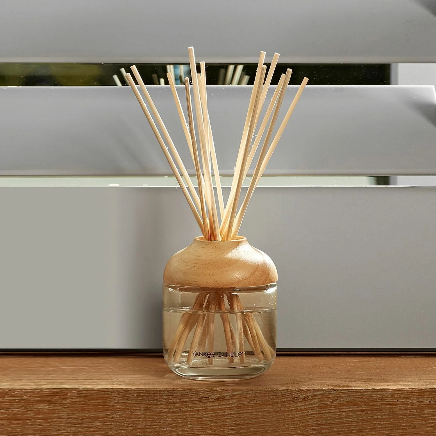 Yankee Candle Lemon Lavender Reed Diffuser - Elegant Home Fragrance 5 Yankee Candle Lemon Lavender Reed Diffuser - Elegant Home Fragrance - Image 3