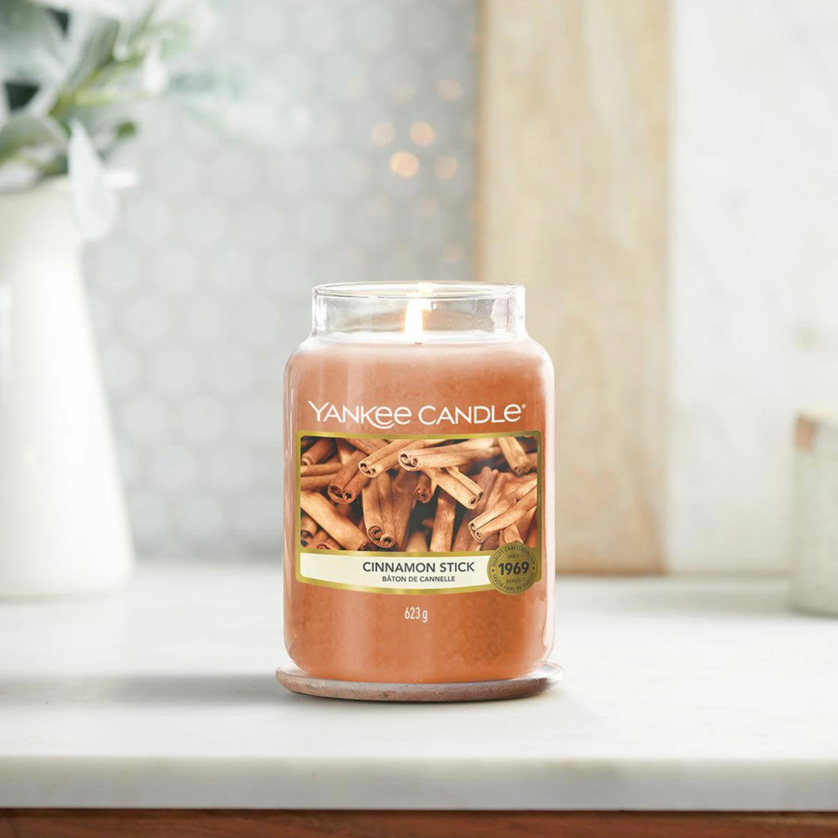 Yankee Candle Cinnamon Stick Large Jar Candle - Warm & Spicy Aroma, Long-Lasting Fragrance 5 Yankee Candle Cinnamon Stick Large Jar Candle - Warm & Spicy Aroma, Long-Lasting Fragrance - Image 3