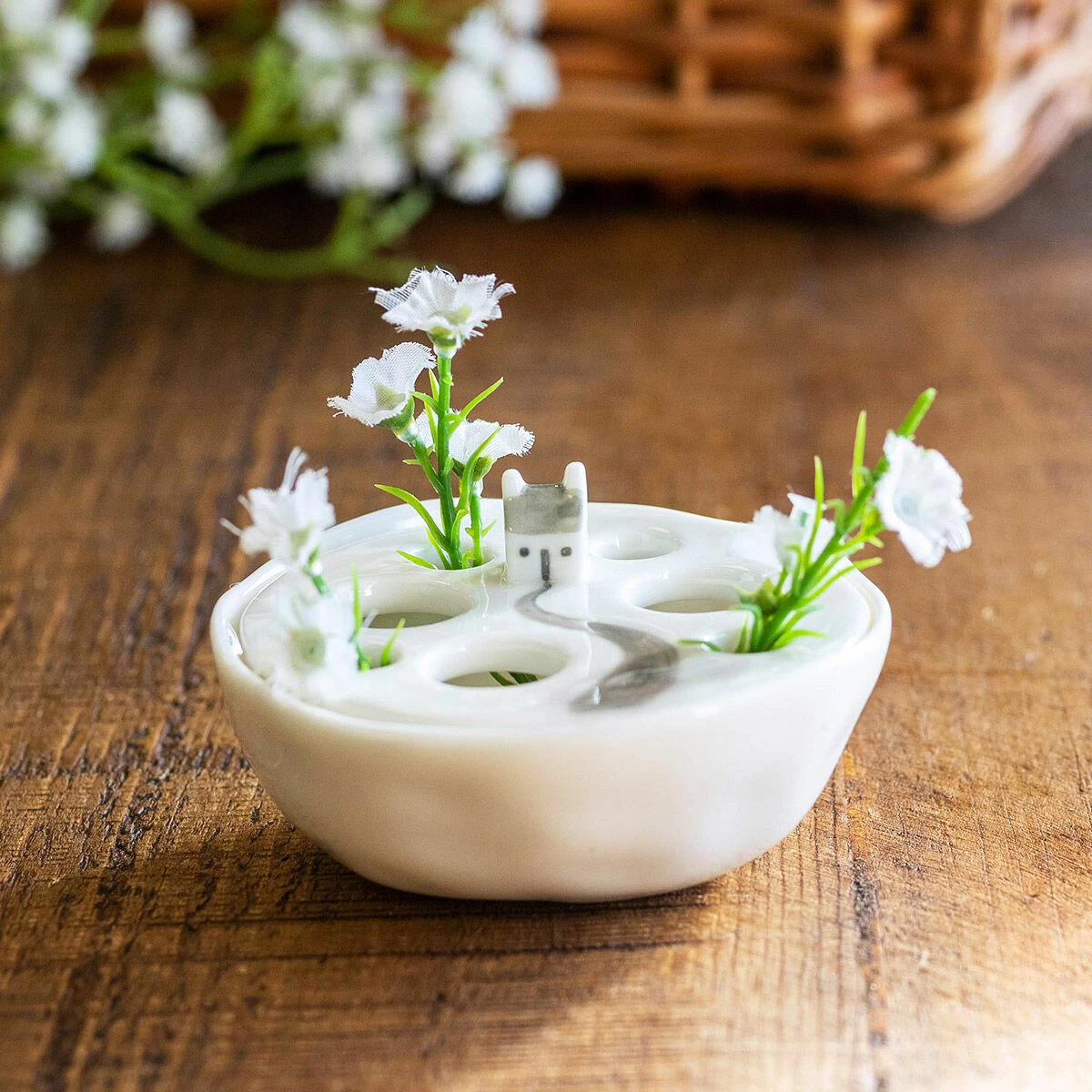 East Of India Garden Path Flat Bud Vase - New In Collection 3 East Of India Garden Path Flat Bud Vase - New In Collection