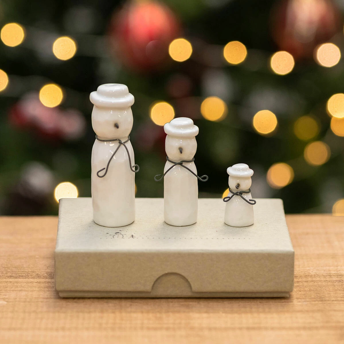 East Of India Christmas Set Of 3 Porcelain Snowmen | Festive Ornaments & Trinkets 4 East Of India Christmas Set Of 3 Porcelain Snowmen | Festive Ornaments & Trinkets - Image 2