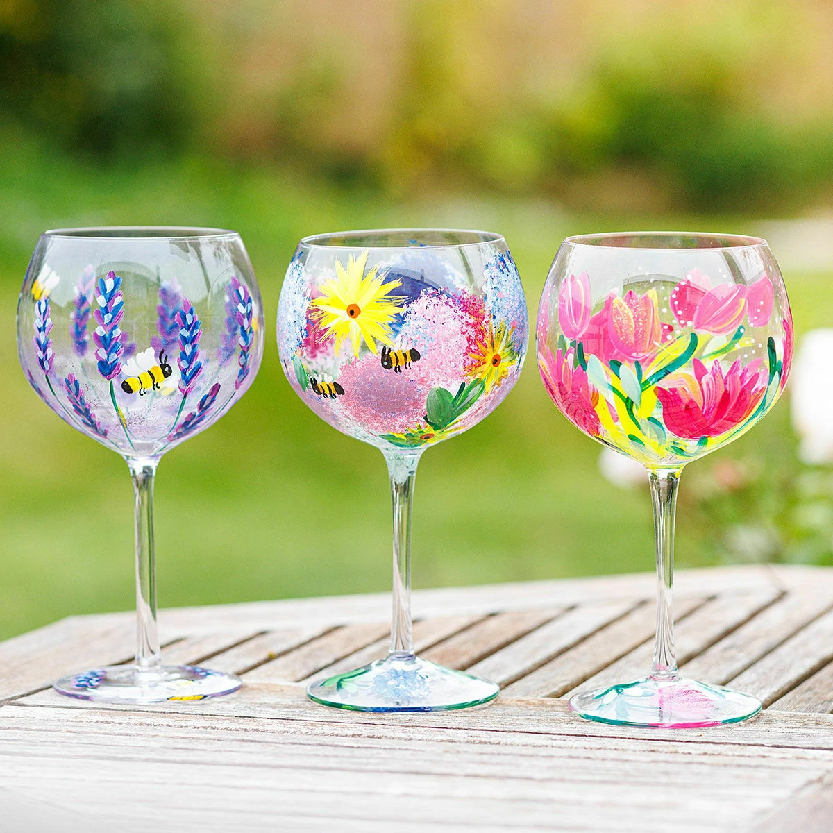Lynsey Johnstone Hand Painted Pink Tulips Gin Glass - New In 7 Lynsey Johnstone Hand Painted Pink Tulips Gin Glass - New In - Image 5
