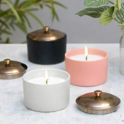 Paddywax Hygge 141g Tobacco & Vanilla White Ceramic Soy Candle | Aromatic Home Fragrance -Campus Gifts Sales paddywax hy502eu hygee tobacco vanilla white ceramic candle 3