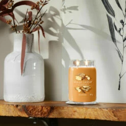 Yankee Candle Spiced Banana Bread Large Jar Candle | Long-Lasting Fragrance -Campus Gifts Sales yankee candle 1629991e spiced banana bread signature large jar candle lifestyle 1