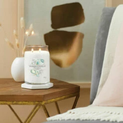 Yankee Candle Baby Powder Signature Large Jar Candle - Long-Lasting Fragrance, 623g -Campus Gifts Sales yankee candle 1701370e baby powder signature large jar candle lifestyle 1