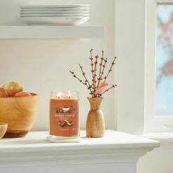 Yankee Candle Cinnamon Stick Signature Large Jar Candle - Long-Lasting Fragrance -Campus Gifts Sales yankee candle 1701372e cinnamon stick signature large jar candle lifestyle 2