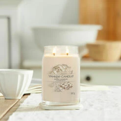 Yankee Candle Warm Cashmere Signature Large Jar Candle - Luxurious Home Fragrance -Campus Gifts Sales yankee candle 1701379e warm cashmere signature large jar candle lifestyle 2