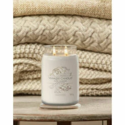 Yankee Candle Warm Cashmere Signature Large Jar Candle - Luxurious Home Fragrance -Campus Gifts Sales yankee candle 1701379e warm cashmere signature large jar candle lifestyle 3