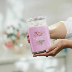 Yankee Candle Hand Tied Blooms Signature Large Jar Candle - Long-Lasting Fragrance for Home Decor -Campus Gifts Sales yankee candle 1734800e hand tied blooms signature large jar candle lifestyle 5
