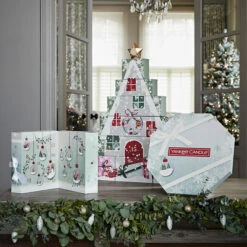 Yankee Candle Snow Globe Wonderland Advent Calendar Book - Festive Holiday Candles & Fragrance -Campus Gifts Sales yankee candle advent 22 group shot 1