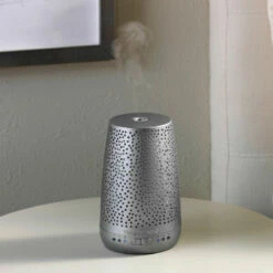 Yankee Candle Peaceful Dreams Silver Sleep Diffuser Starter Kit With 3 Refills | New In 12 Yankee Candle Peaceful Dreams Silver Sleep Diffuser Starter Kit With 3 Refills | New In -Campus Gifts Sales yankee candle peaceful dreams sleep diffuser stater kit bundle lifestyle 2